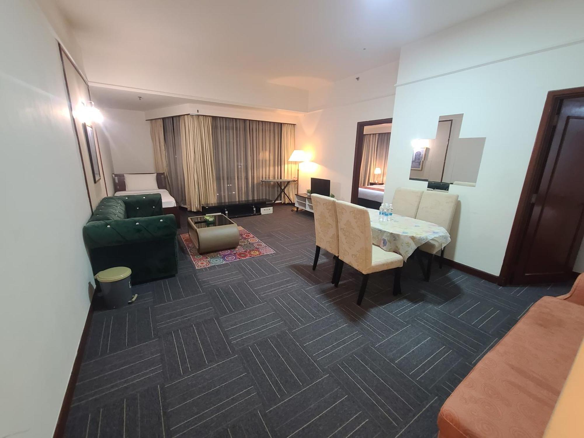 Kl Time Square Hotal Sarvice Suite Kuala Lumpur Exterior foto